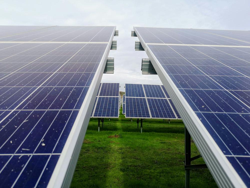 De Bedste Solcelleinstallatører I Løgstør: Din Guide Til Grøn Energi